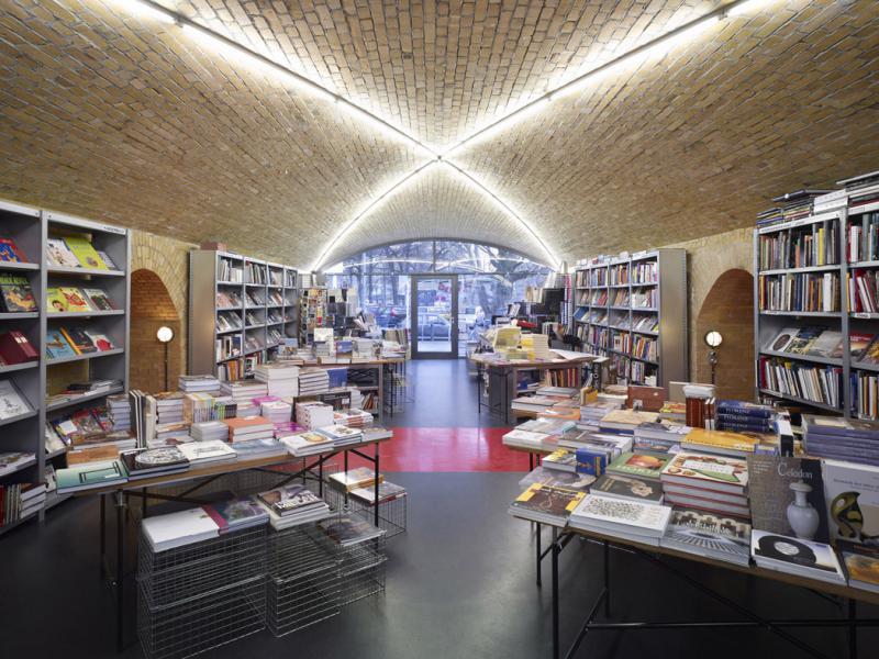Foto: Bücherbogen am Savignyplatz