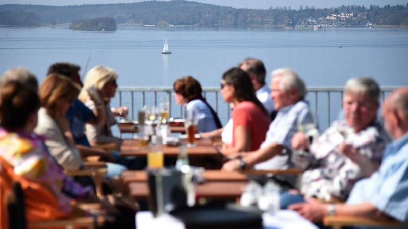 Popular Restaurants by the Water