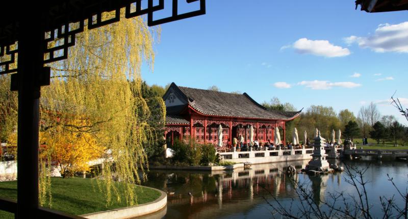 Chinese Tea House in the Gardens of the World