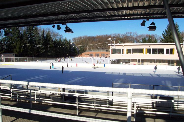 Foto: Eisbahn Neukölln