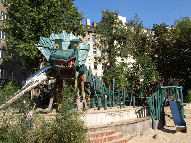 Spielplatz ”Drachenland”