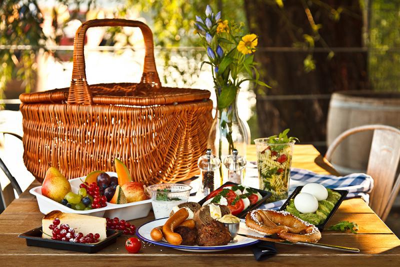 Picknick am Wasser