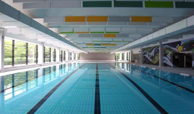 Schwimmhalle Fischerinsel