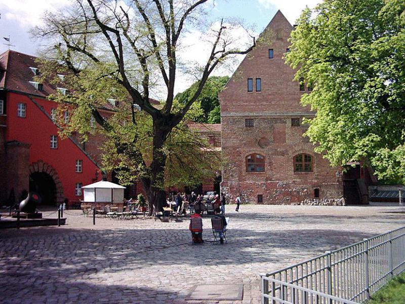 Bike tour through the historic center of Berlin-Spandau