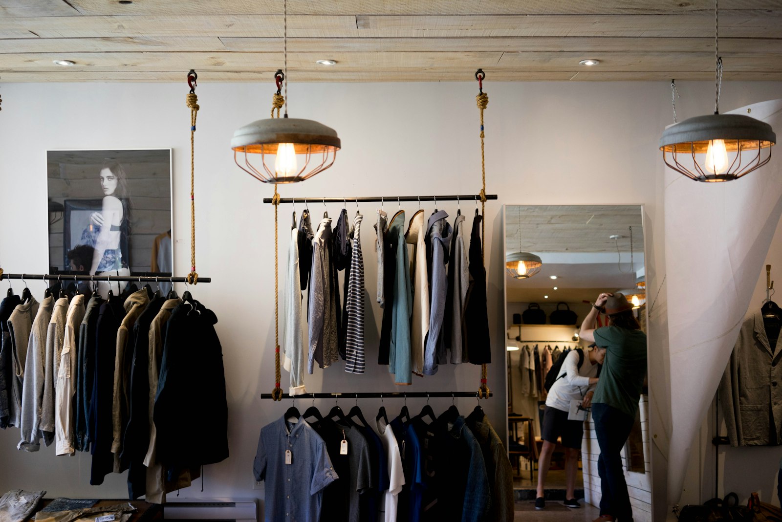 Clark Street Mercantile, Unsplash
